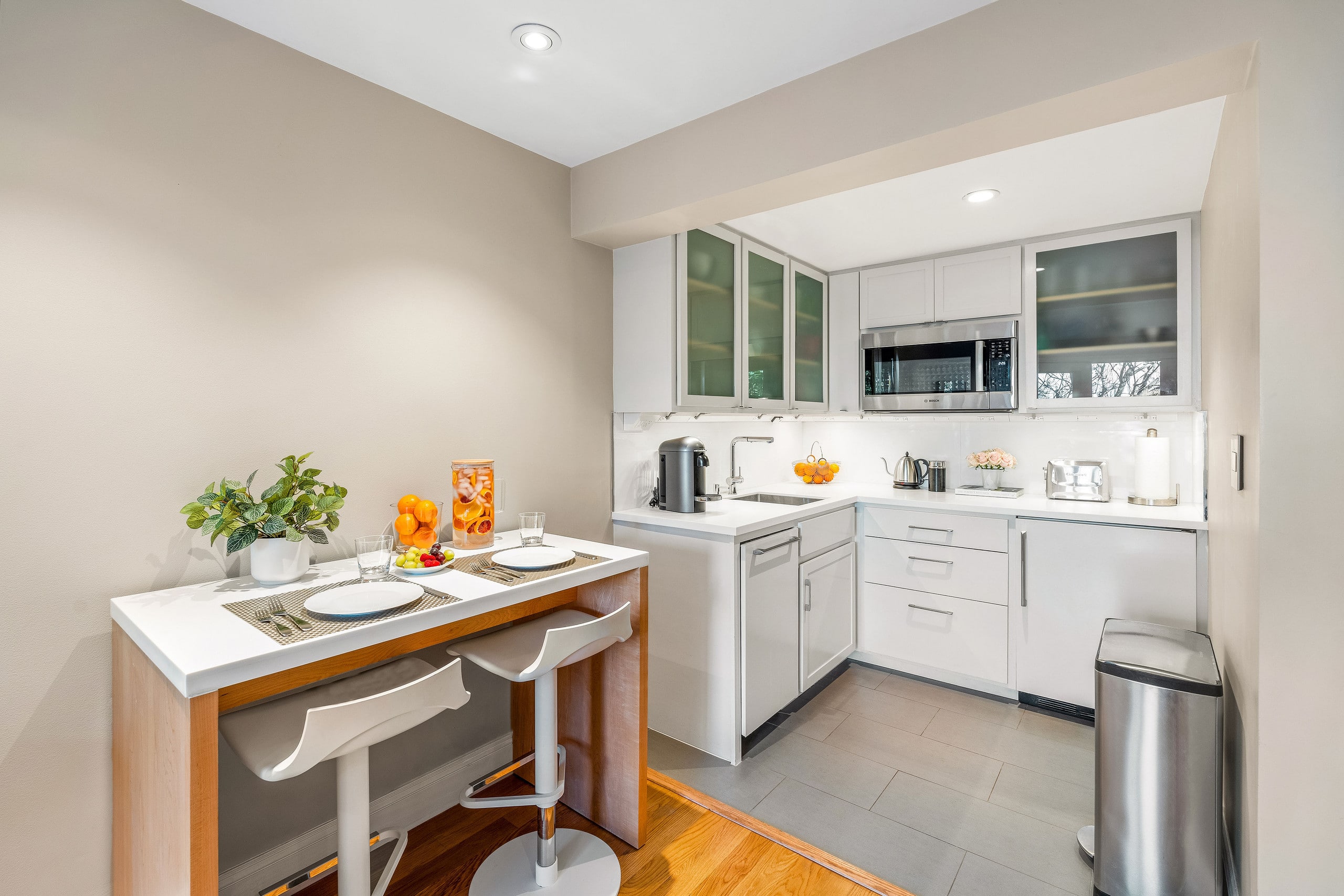 Condo in San Francisco · ★4.98 · Studio · 1 bed · 1 bath - Image 11