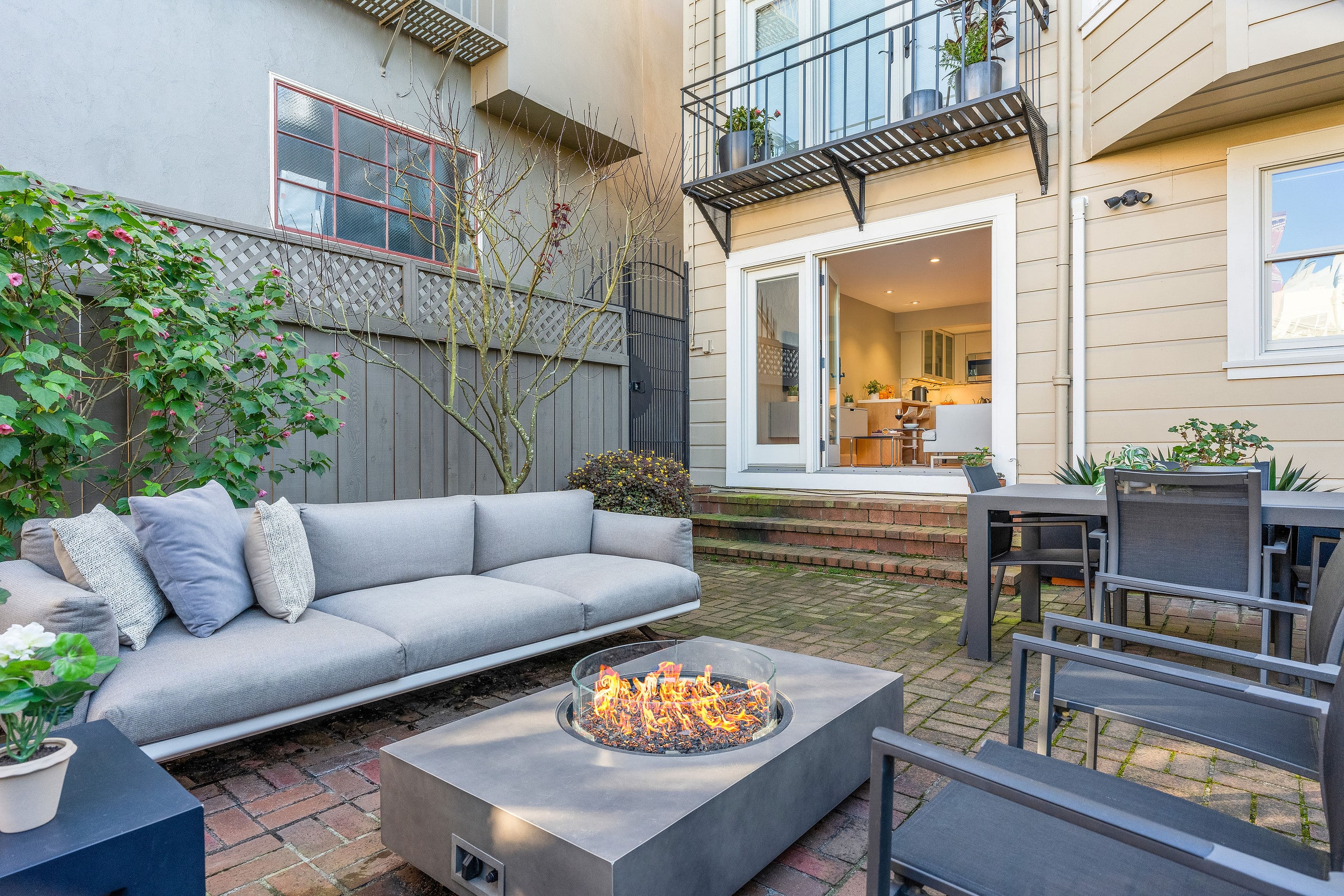 Condo in San Francisco · ★4.98 · Studio · 1 bed · 1 bath - Image 21