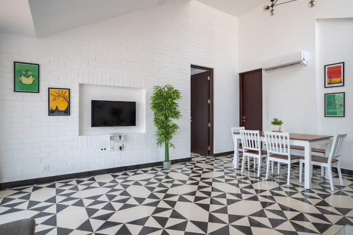 Living room image 2