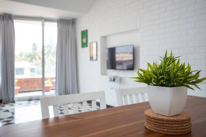 Living room image 8