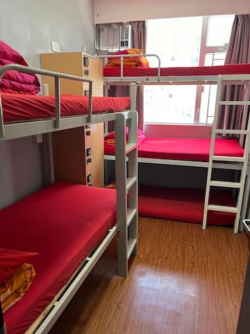 Apt.Three-Bedroom Apt. for 12@269 Hennessy Road