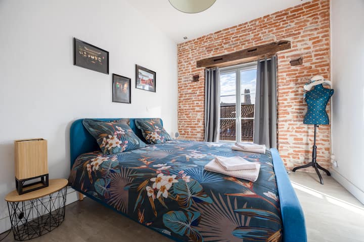 "Bricklane", De Briques Et De Bois Au Coeur D'albi - Albí