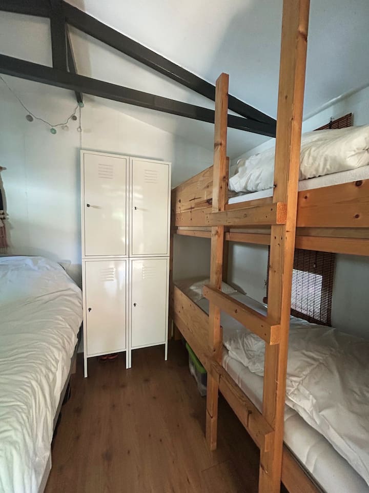 Spavaća soba: krevet na kat