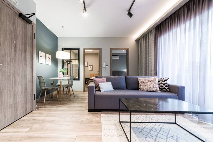 S.T.S. EIGHT / 7 NEW Full renovated apartment