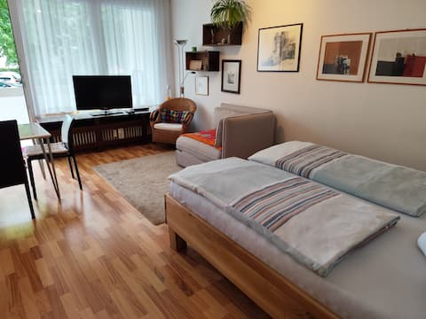 Top Airbnb: Cozy studio with loggia near the city. in St. Martin