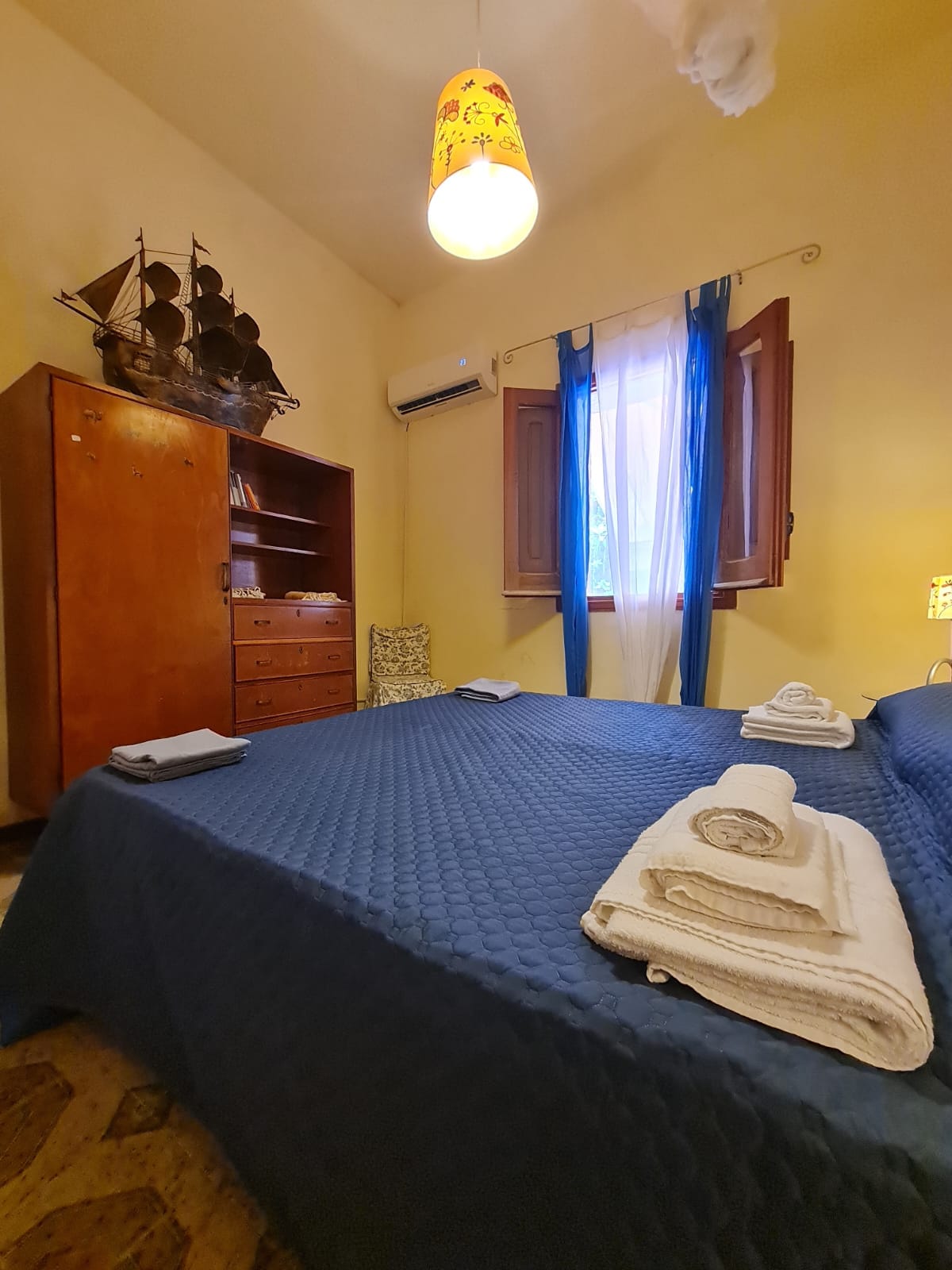 غرفة النوم 2