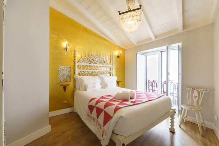 River view PortugueseSoul Large Terrace Alfama 10p gallery image 4