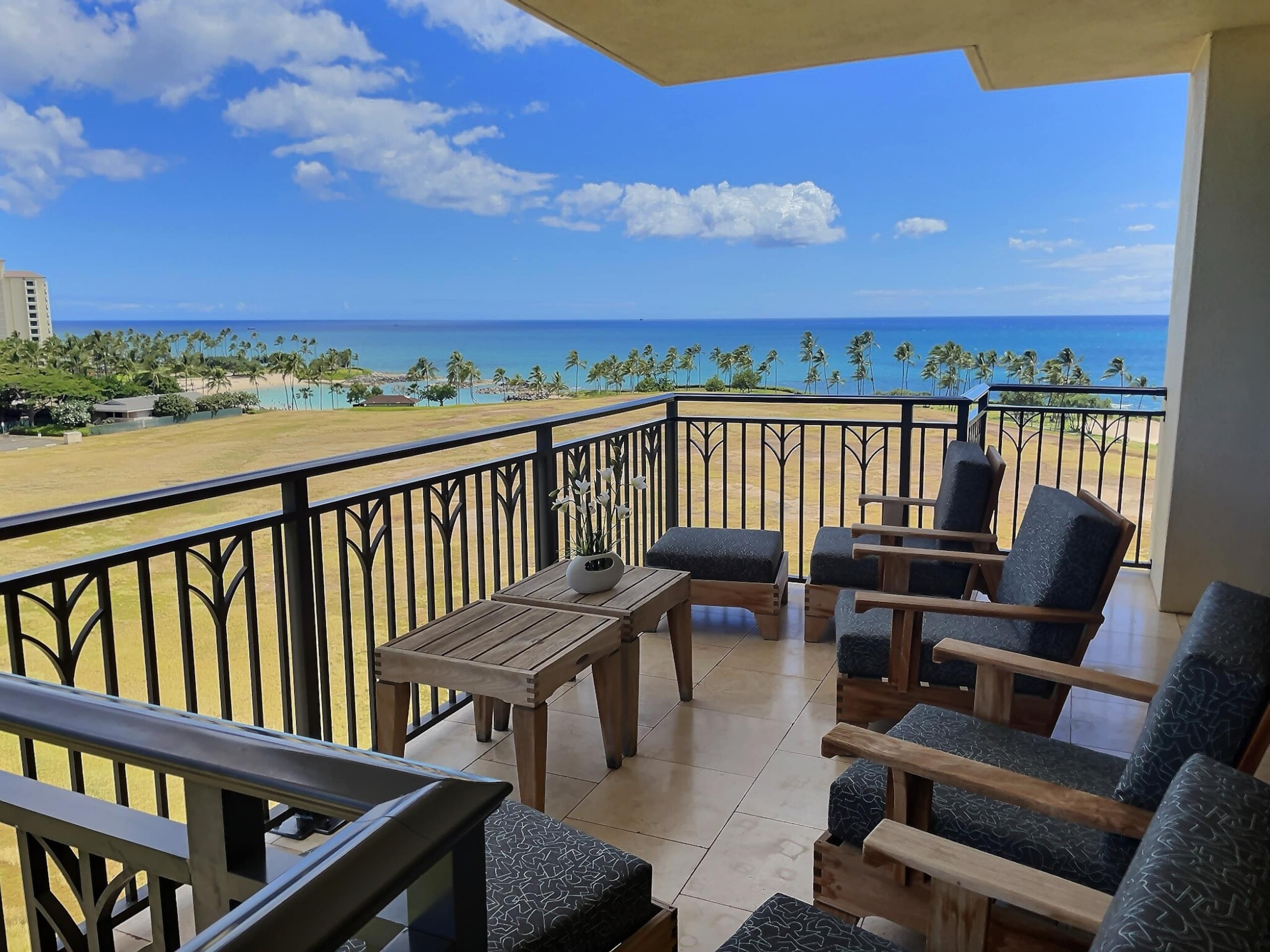 Condo in Kapolei · ★5.0 · 2 bedrooms · 2 beds · 2 private baths - Image 4