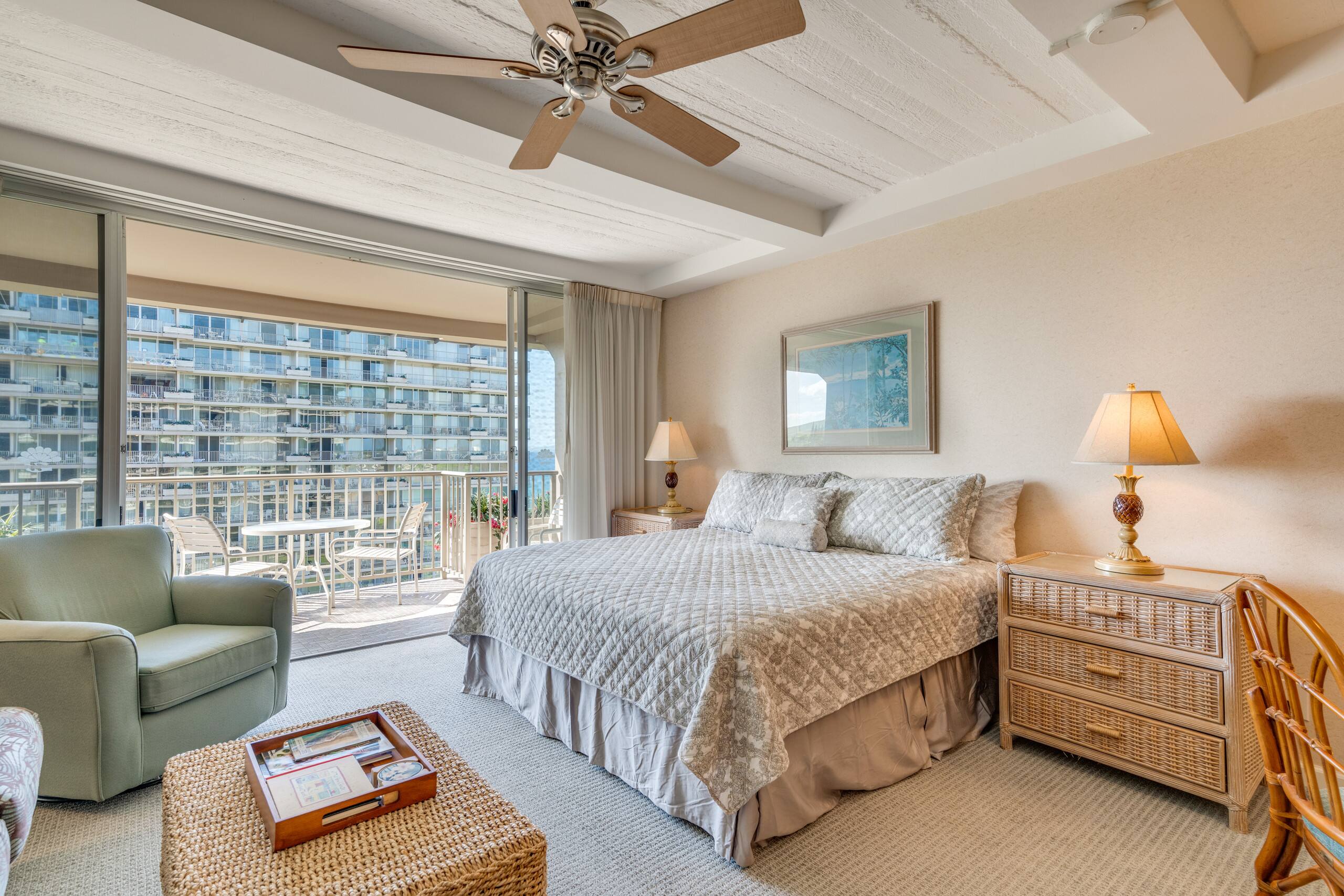 Condo in Lahaina · ★4.75 · Studio · 1 bath - Image 3