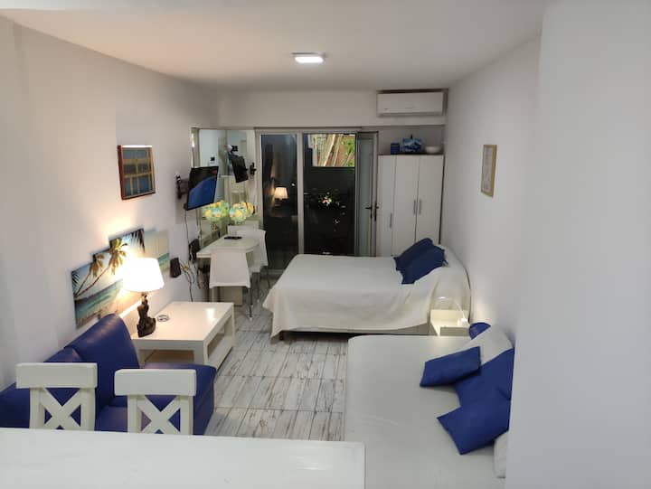 Cómodo Mono Ambiente En Palermo, Distrito Arcos. - Buenos Aires