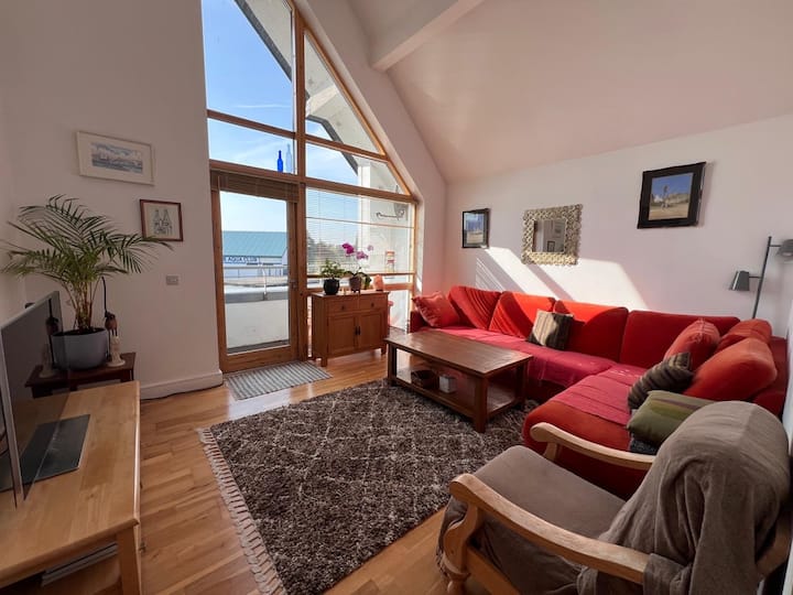 Beautiful Modern Riverside House In Athlone Town - Athlone