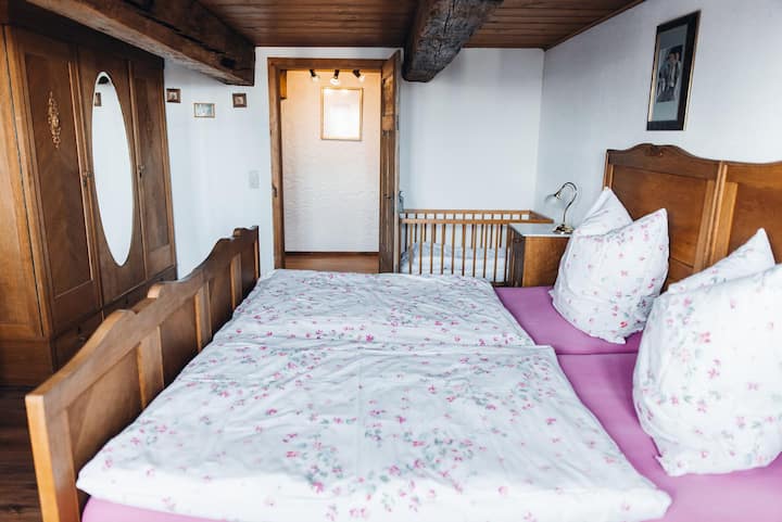 საძინებელი 1