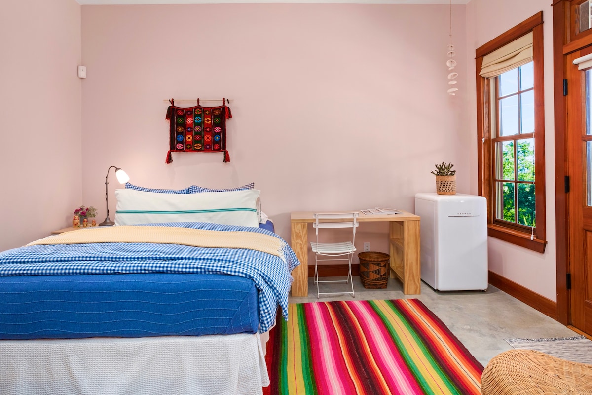 Successful Airbnb property: Ridgeview Guest House in Stonewall