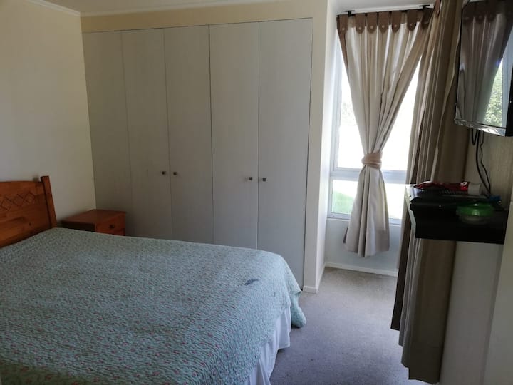 غرفة النوم 1