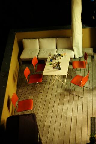 Modern Villa With Stunning City View for 4P gallery image 5