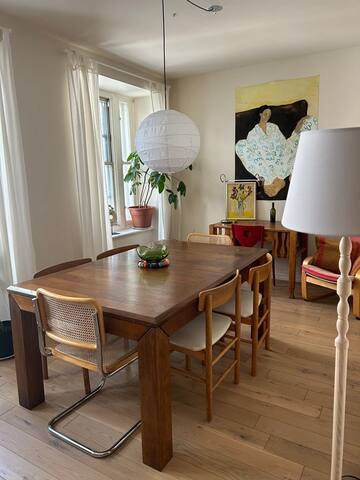 Amazing condo in the Old Port gallery image 2