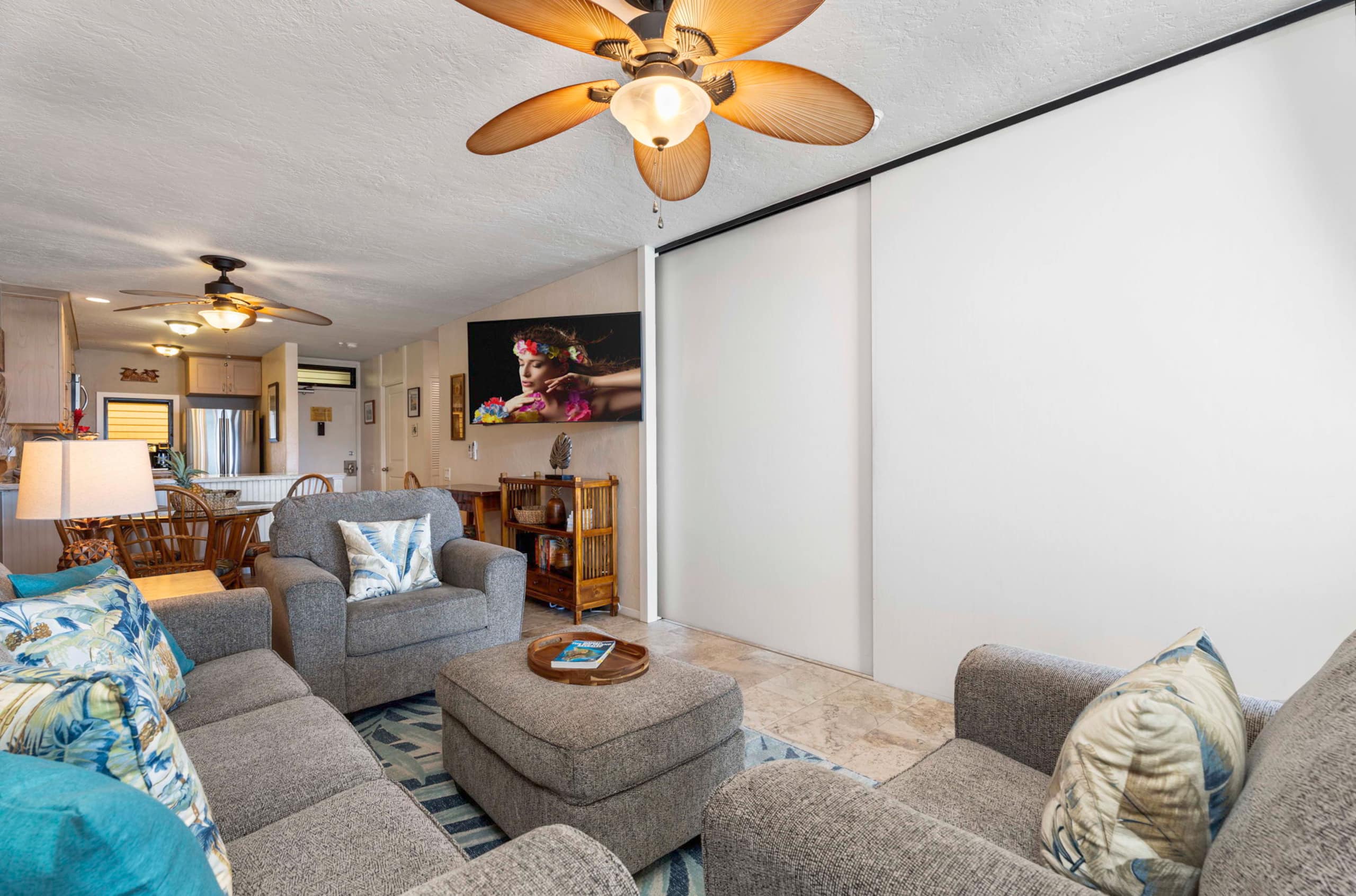 Condo in Kailua-Kona · ★4.98 · 2 bedrooms · 2 beds · 2 private baths - Image 8