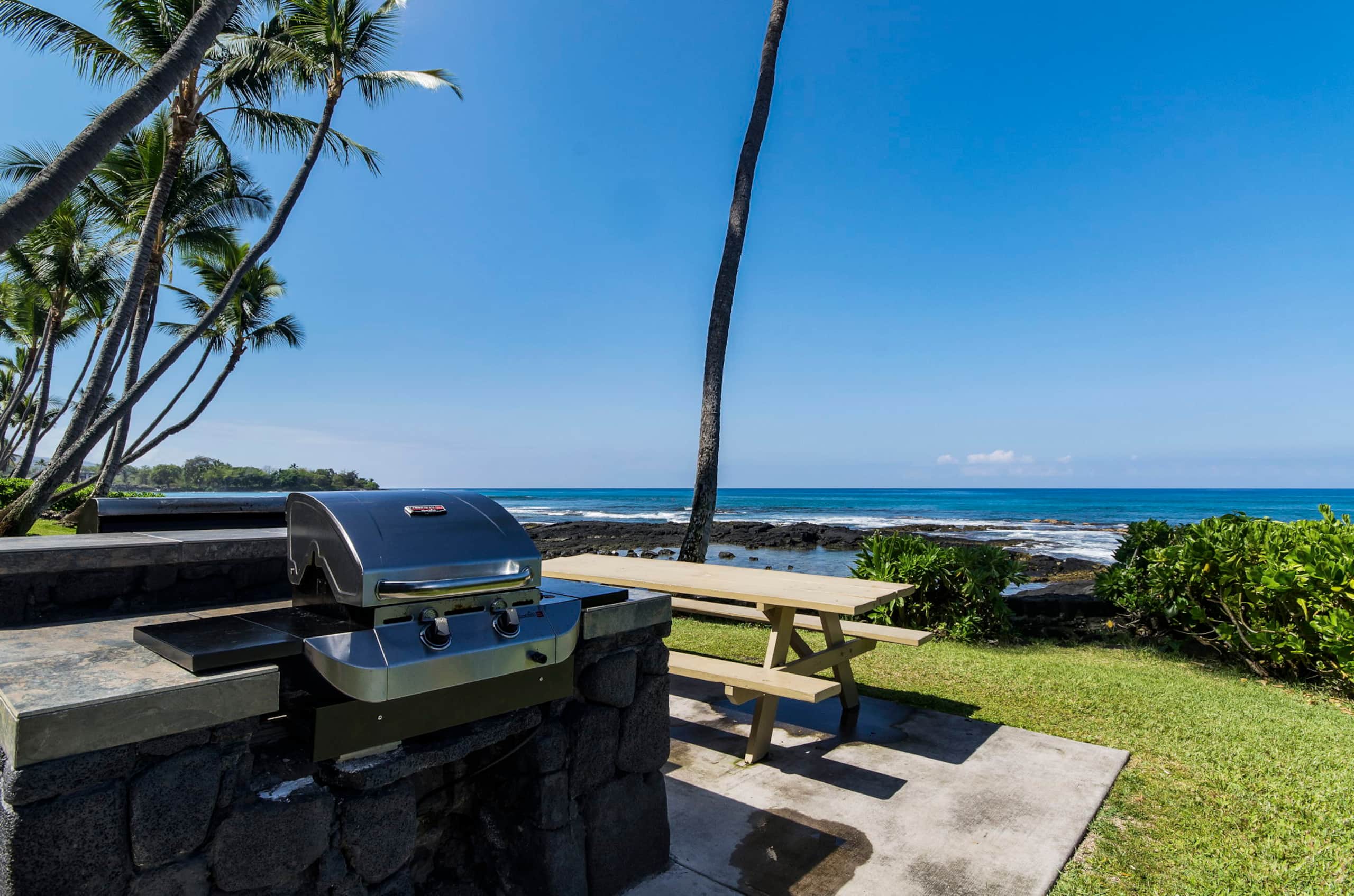 Condo in Kailua-Kona · ★4.98 · 2 bedrooms · 2 beds · 2 private baths - Image 46
