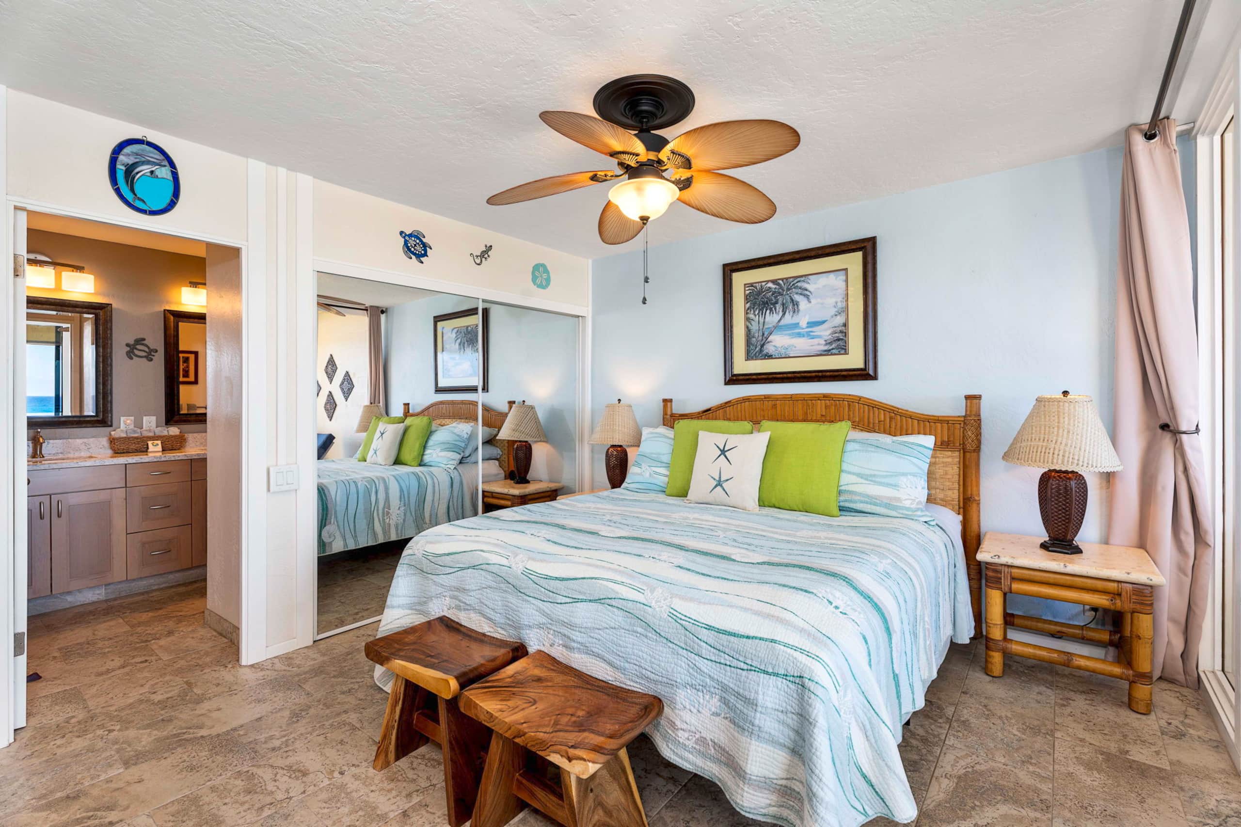 Condo in Kailua-Kona · ★4.98 · 2 bedrooms · 2 beds · 2 private baths - Image 2