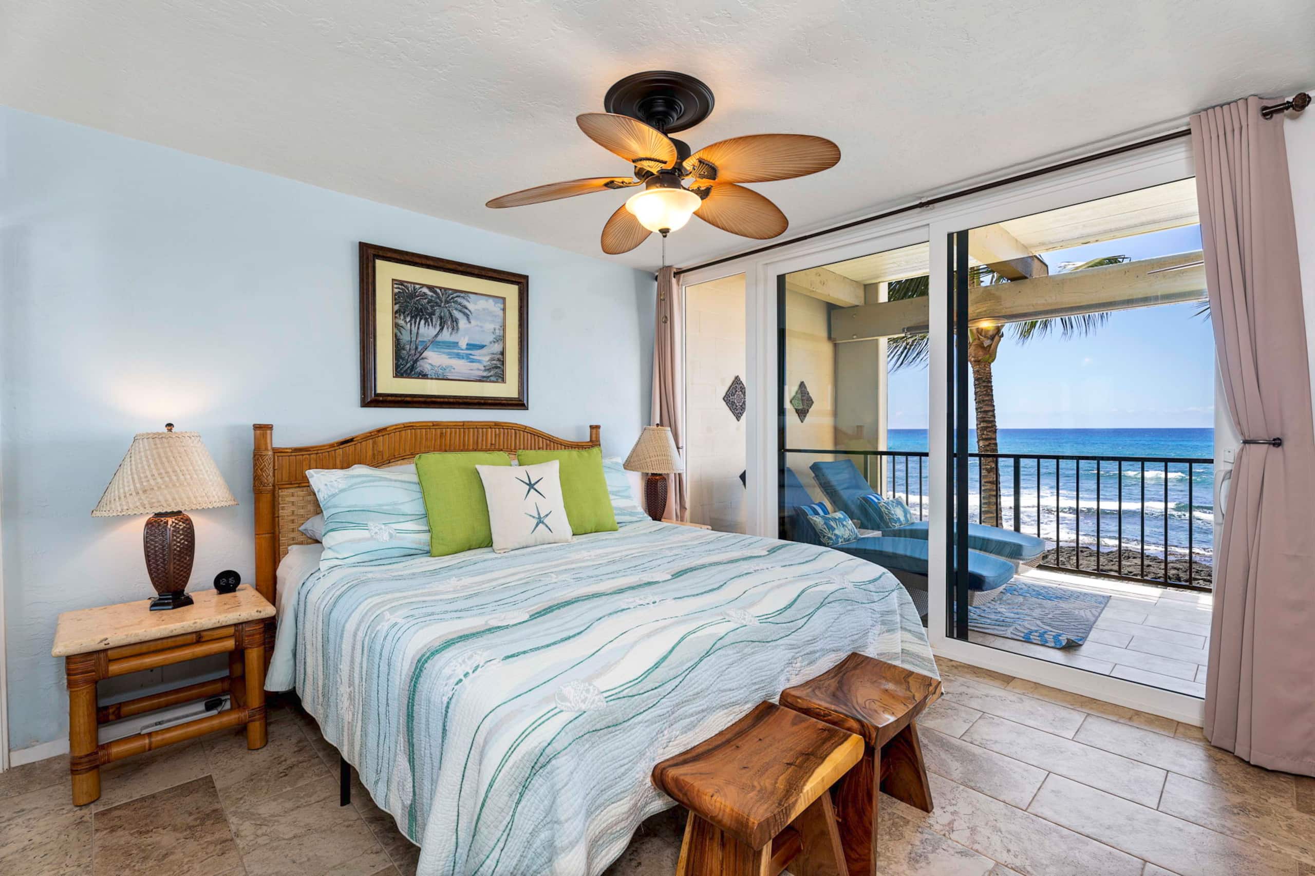 Condo in Kailua-Kona · ★4.98 · 2 bedrooms · 2 beds · 2 private baths - Image 20