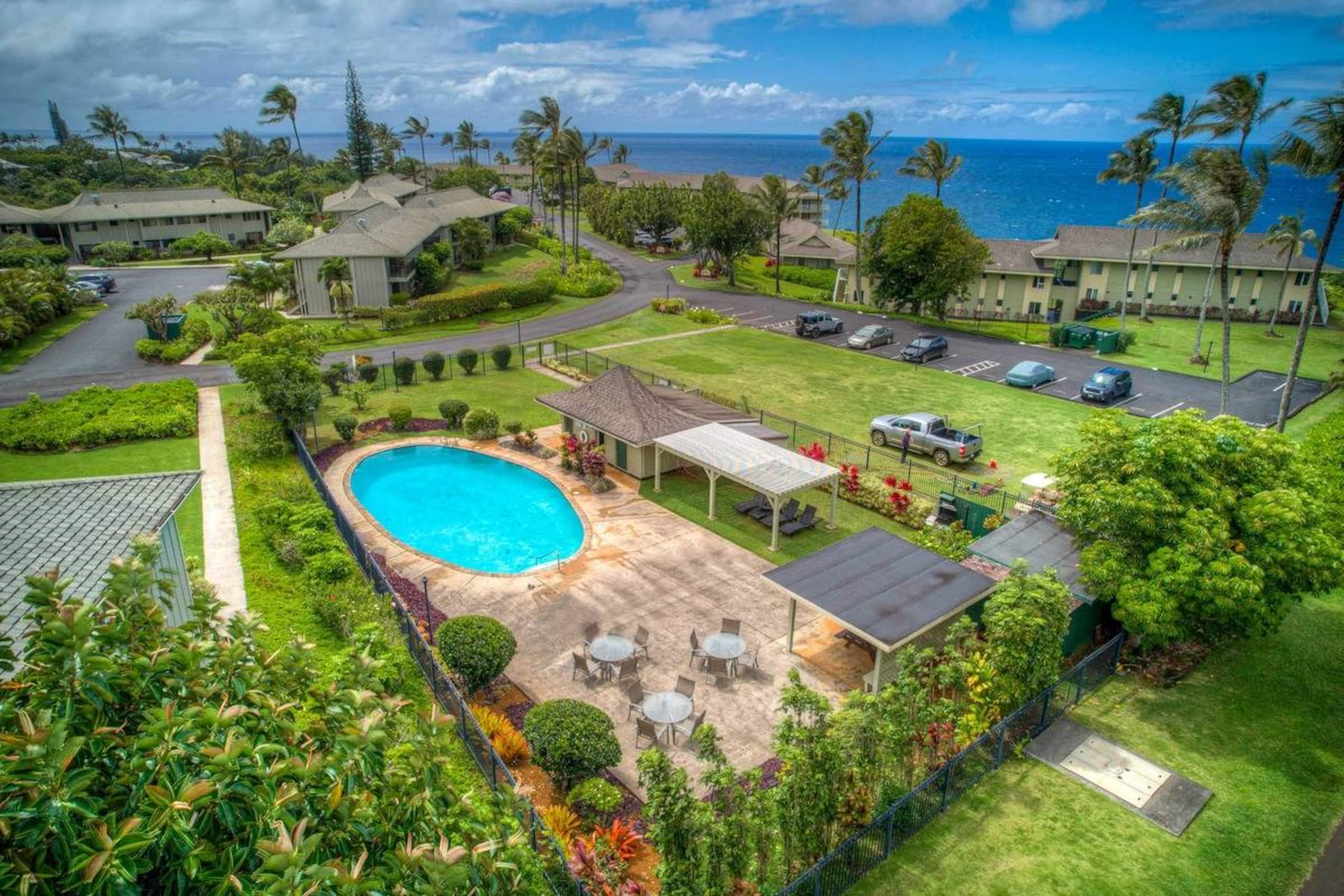 Condo in Princeville · ★4.87 · 2 bedrooms · 2 beds · 2 baths - Image 9