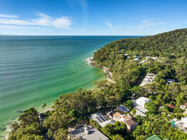 Iconic Noosa Heads Beach house in Little Cove gallery image 3