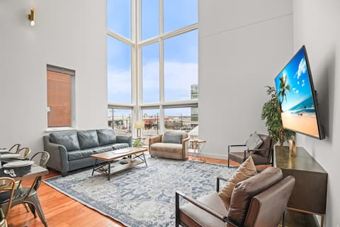 Top performing Airbnb: Modern RiNo Home with Rooftop & Hot Tub in Five Points