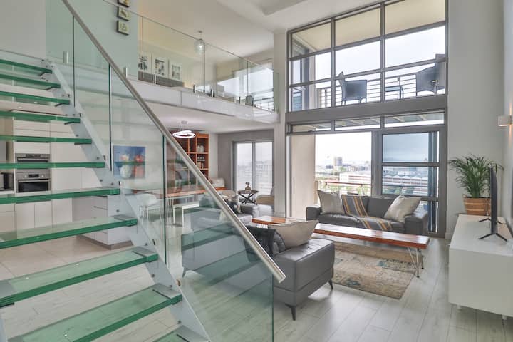 Double Volume Designer 3 Bdr Loft Apt W/views - Cape Town