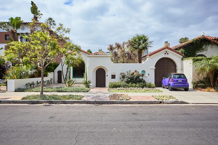 Spanish Villa in Prime Location World Cup friendly