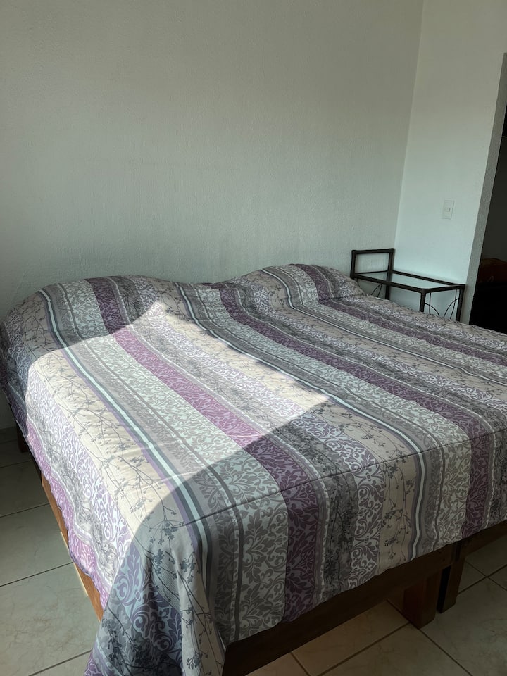 Dhomë gjumi 2