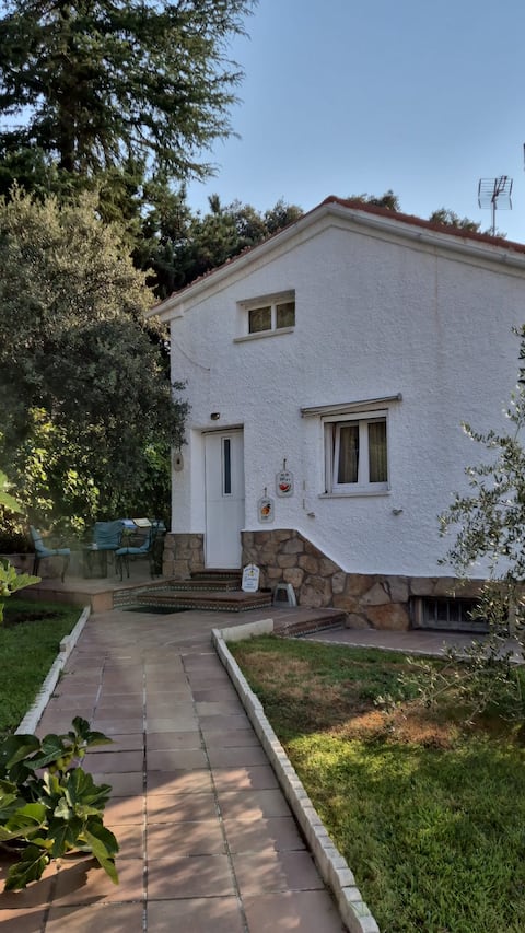 Lovely home, nearby Madrid to enjoy nature.