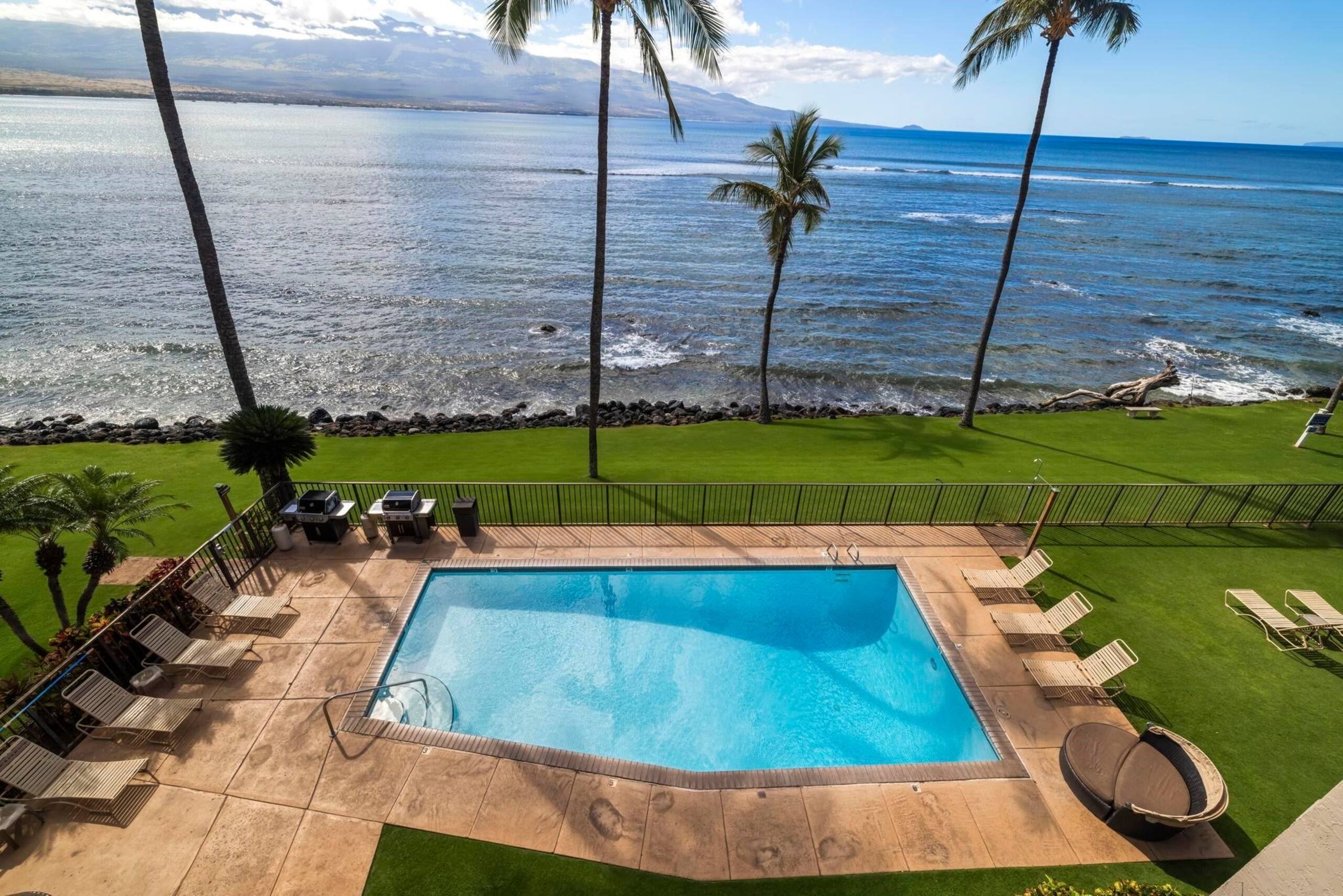 Condo in Wailuku · ★4.96 · 2 bedrooms · 2 beds · 2 baths - Image 17