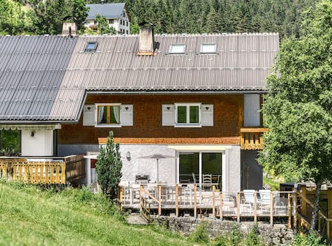 Popular Airbnb listing: Haus Fellner in Brand