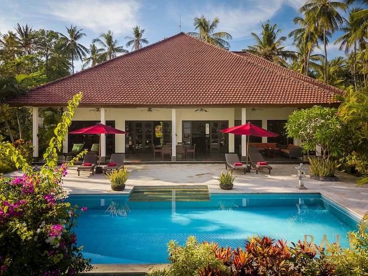 Oceanfront Villa W/ Pool & Direct Beach Access - Indonésie