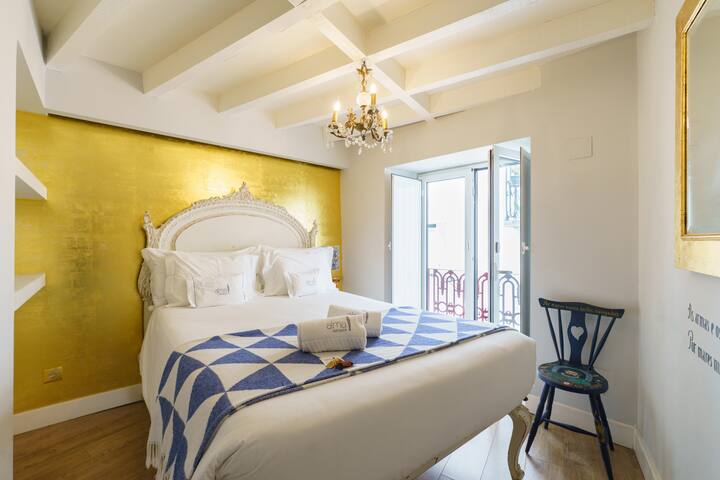 River view PortugueseSoul Large Terrace Alfama 19p gallery image 4