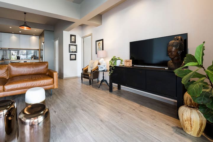 64 on Kloof (unit 202)