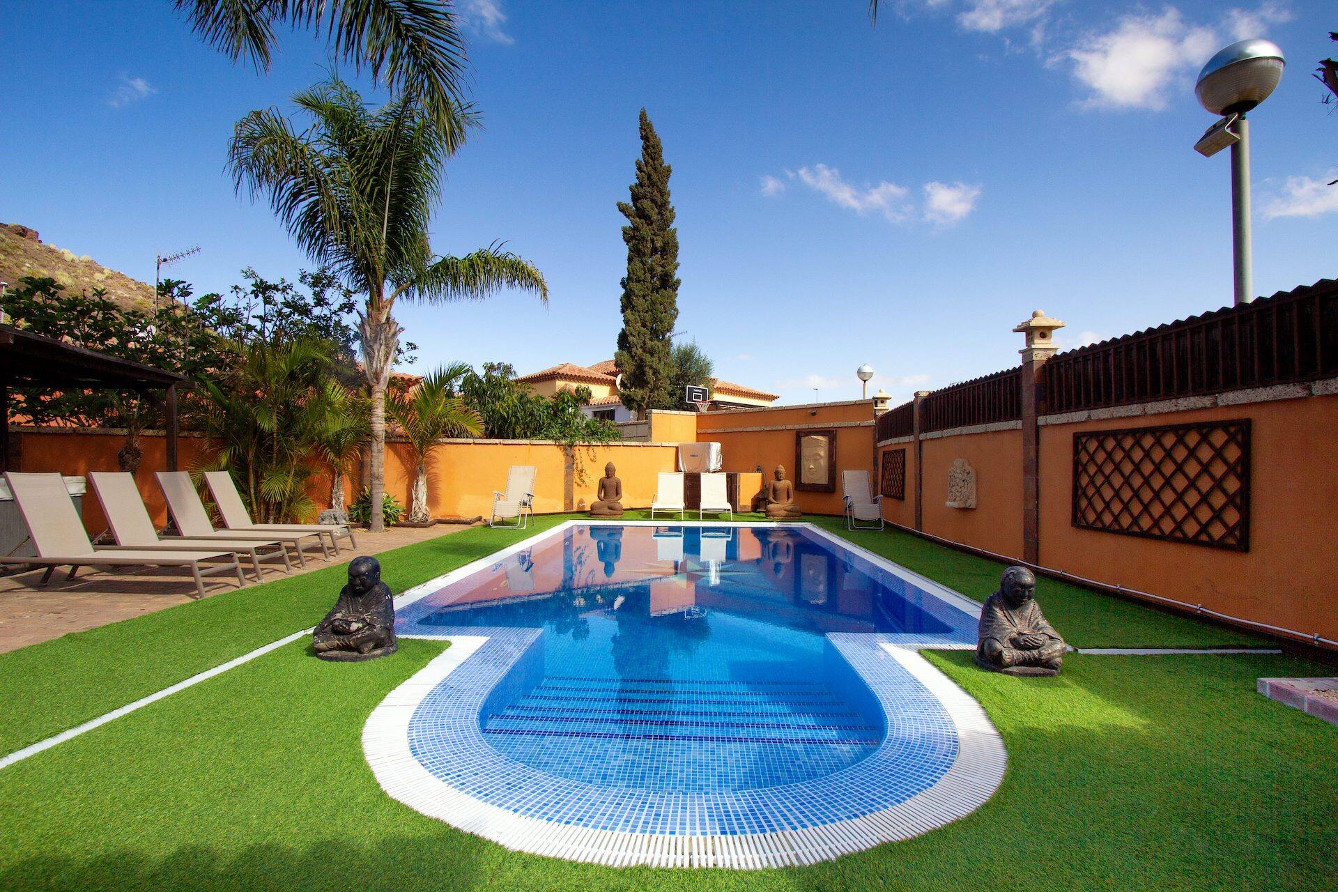 Villa Buda, private garden pool jacuzzi BBQ area