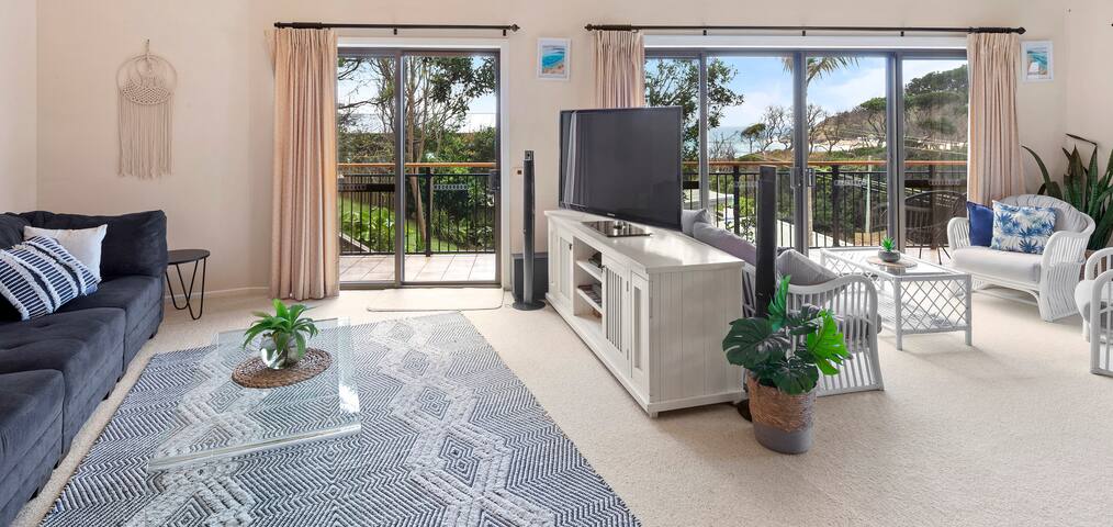 Seaesta Scotts Head Beach House gallery image 4