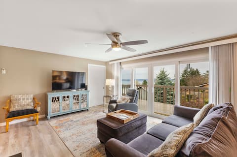 Large Lux Home w/8 beds and suite