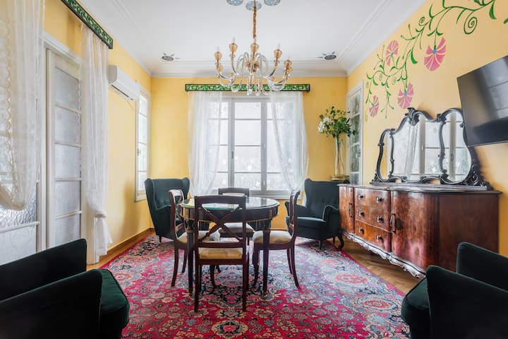 Eclectic 4-Bed, 4-Bath Apt in Central Athens – AK1