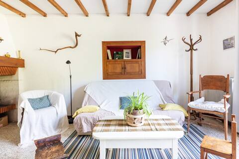 Airbnb performant: Estuvi – La Sittelle Enchantée, a nature break à Jura