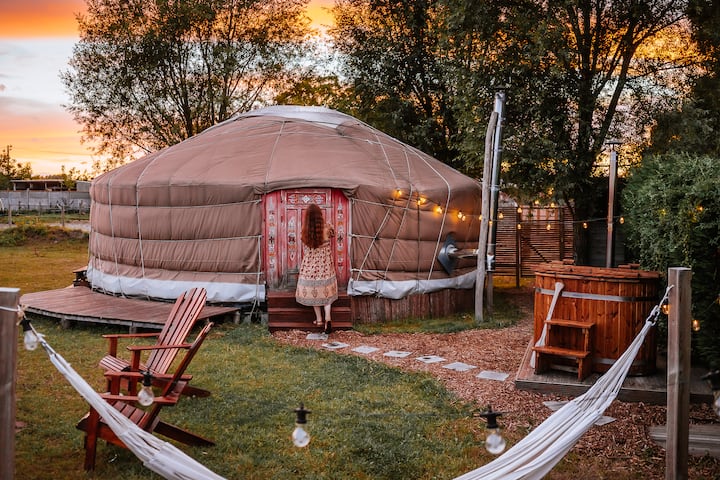 Romantique Yourte Pour Deux - Avec Bain Nordique - Belgium