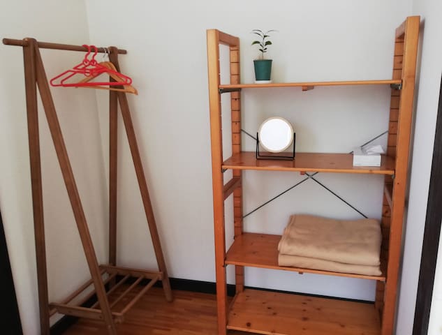 Private room with 1 bedrooms in Yamanashi - 精進湖畔まで3分　ツインベッドの個室