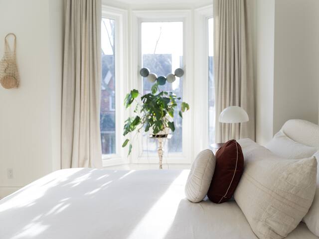 Beautiful Luxury Urban Retreat in Leslieville gallery image 5