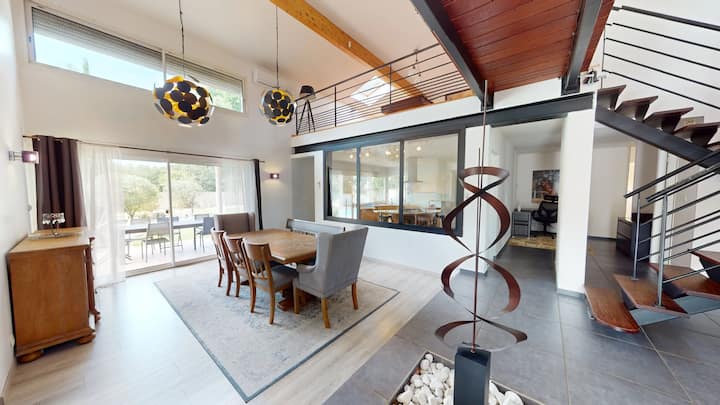 Beautiful modern villa 10 minutes from Toulouse