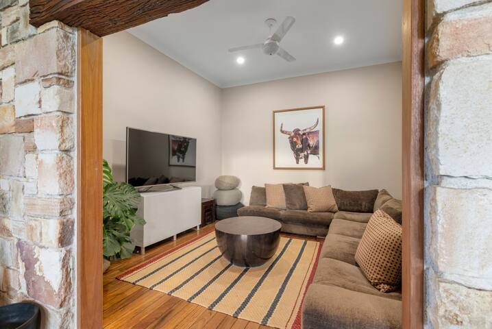 Twin River Ranch – The Main House and The Flat gallery image 3