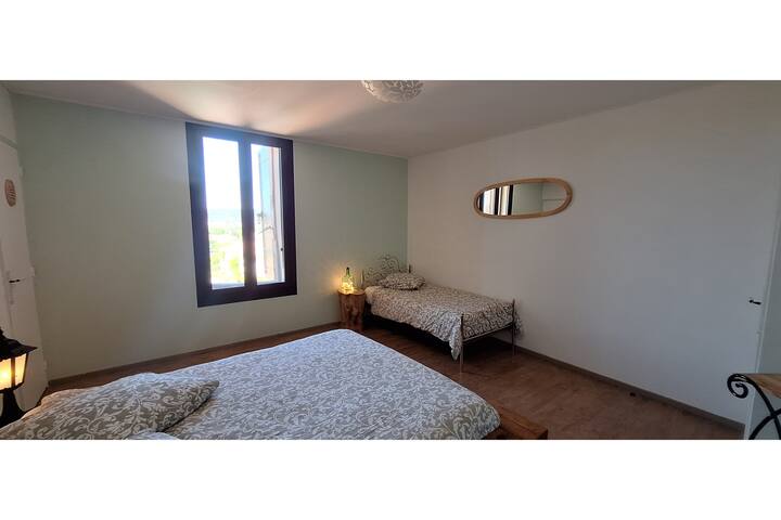 غرفة النوم 1