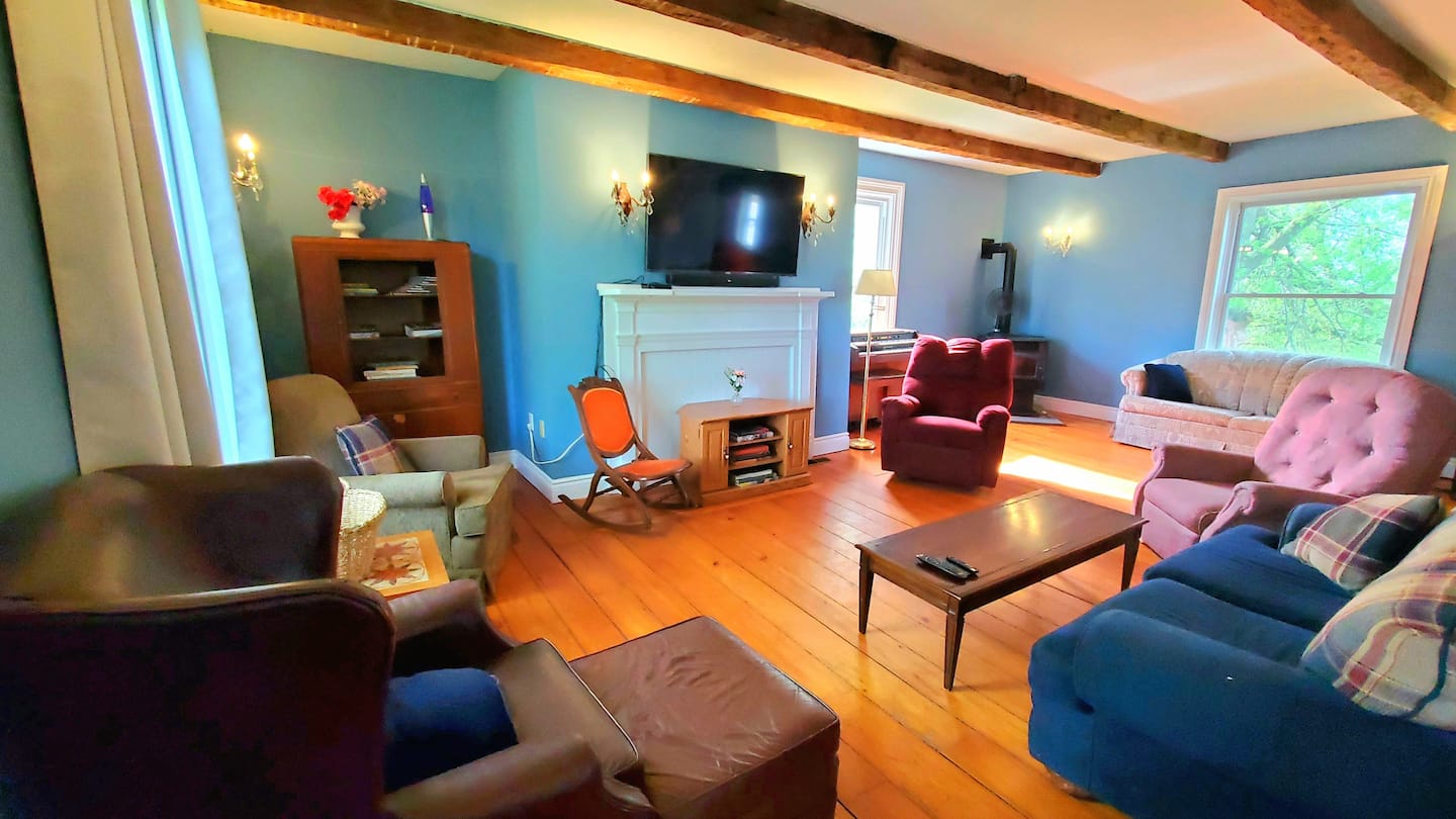 An authentic view of Dowling House from its current guest listing