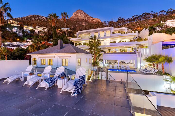 Clifton YOLO Spaces – Clifton Boutique Apartment A gallery image 5