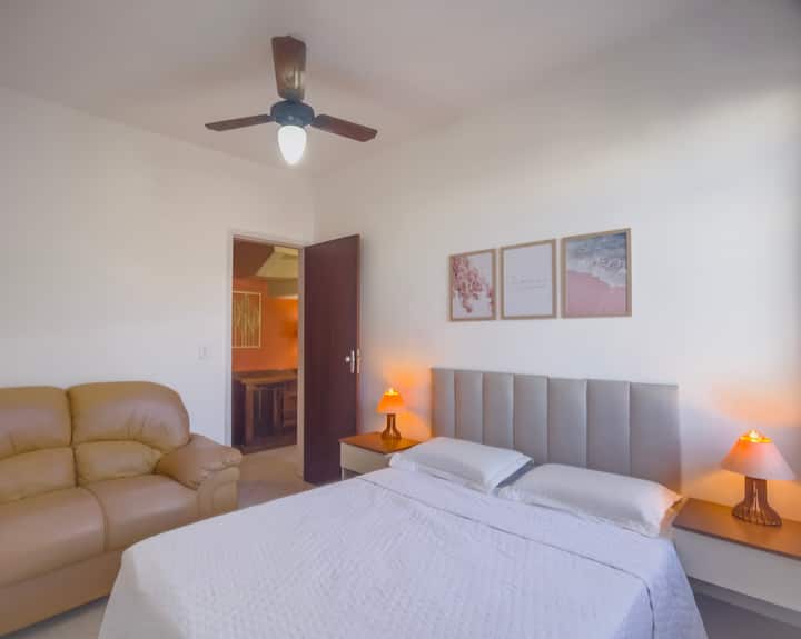 Posteľná bielizeň na vyžiadanie – poplatok za pranie (viac informácií v opise ponuky). 